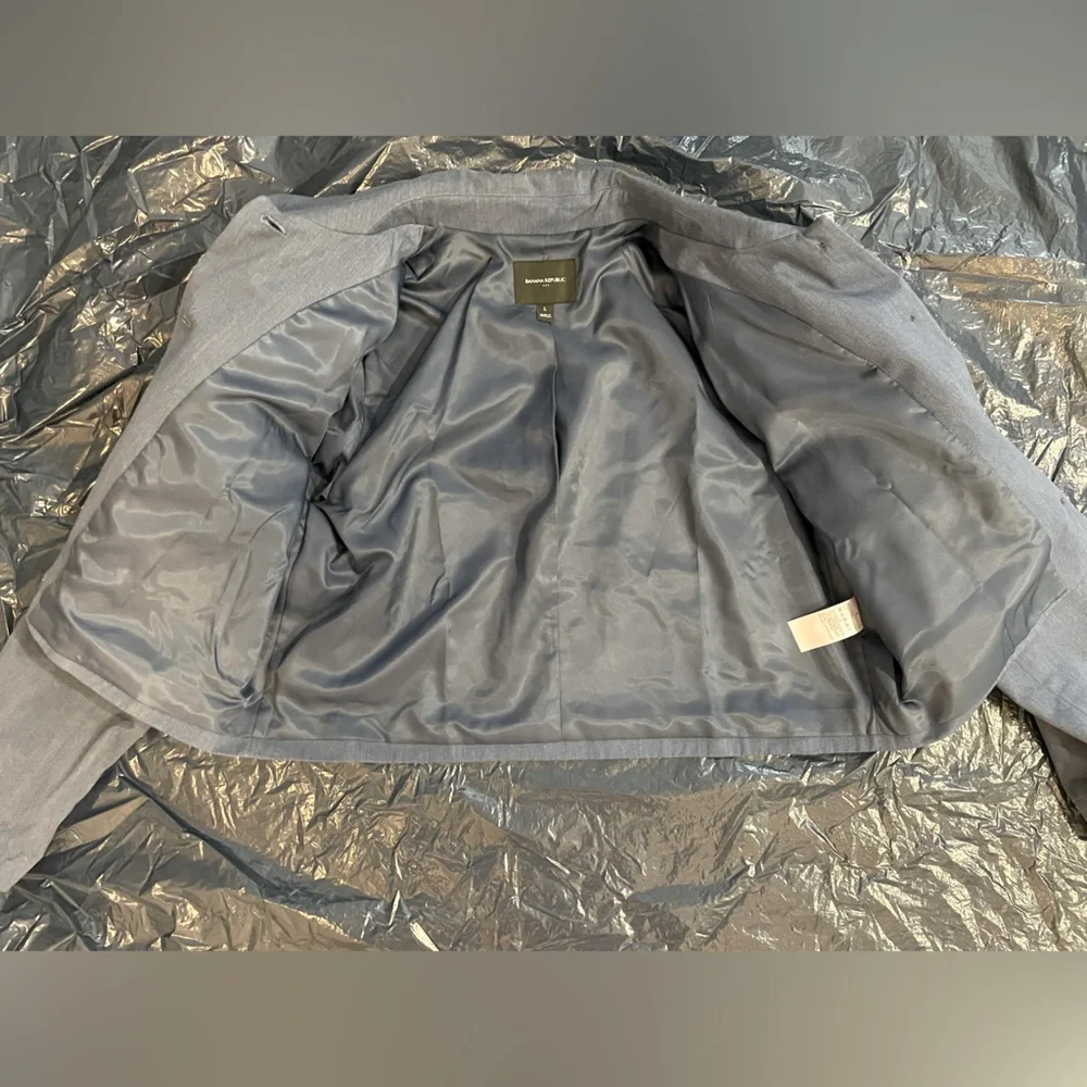 Banana Republic women’s short pocket jacket - Picture 5 of 14